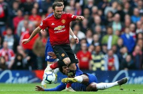 爱游戏官网-西甲十人巴萨00加的斯遭两连平