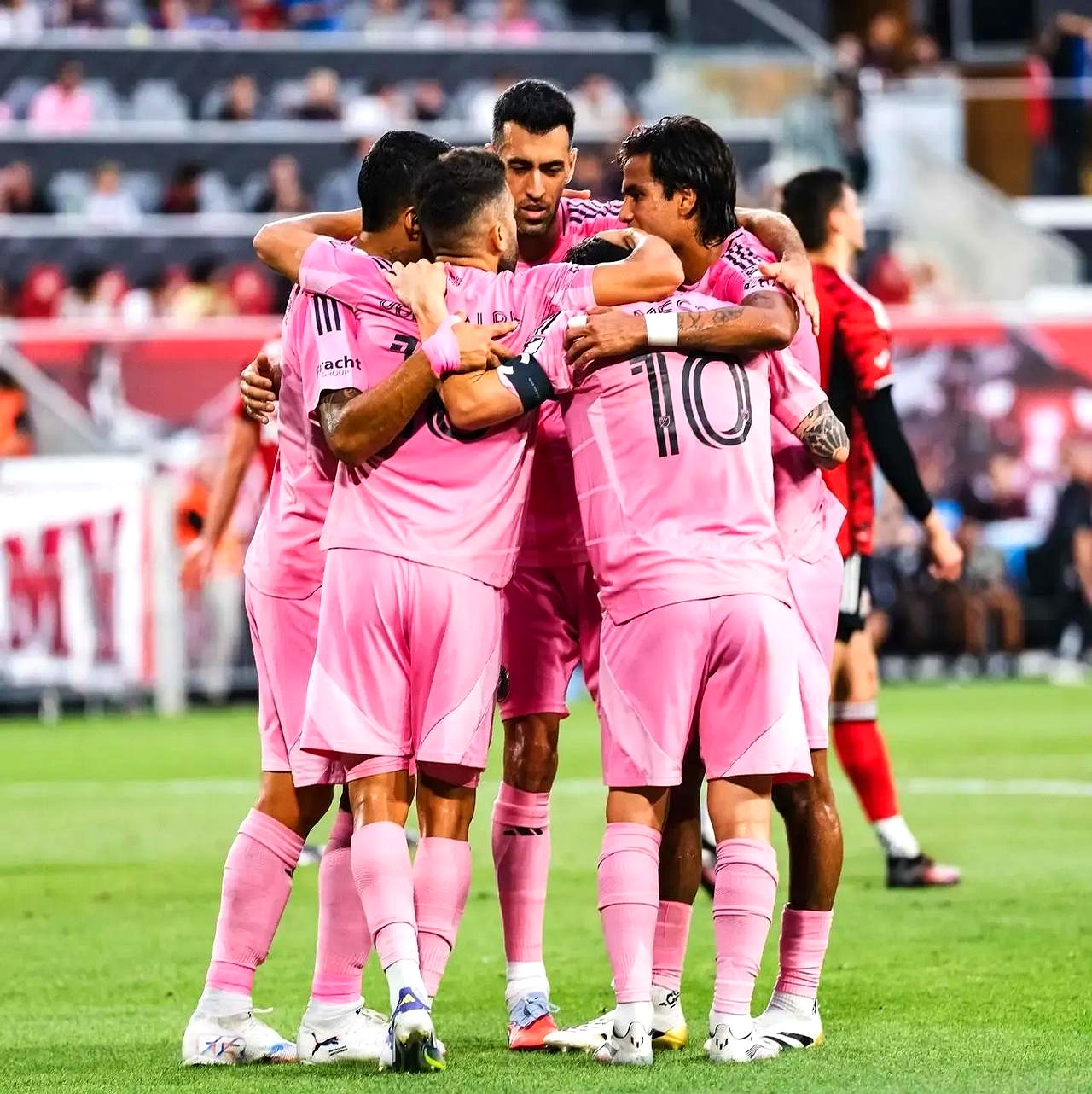 爱游戏体育-不莱梅球员因伤停赛数周,球队备战受影响(不莱梅球迷) 第2张 爱游戏体育-不莱梅球员因伤停赛数周,球队备战受影响(不莱梅球迷) 第2张