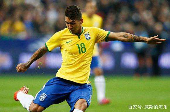 爱游戏官网-游泳健将压倒性胜利，小组出线领先  第2张