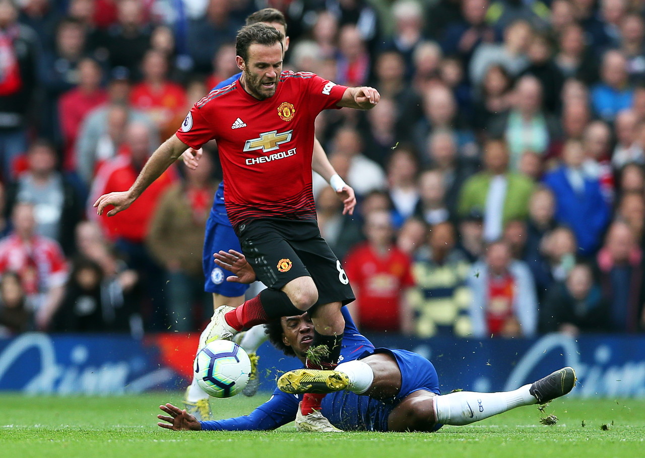 爱游戏官网-西甲十人巴萨00加的斯遭两连平  第1张